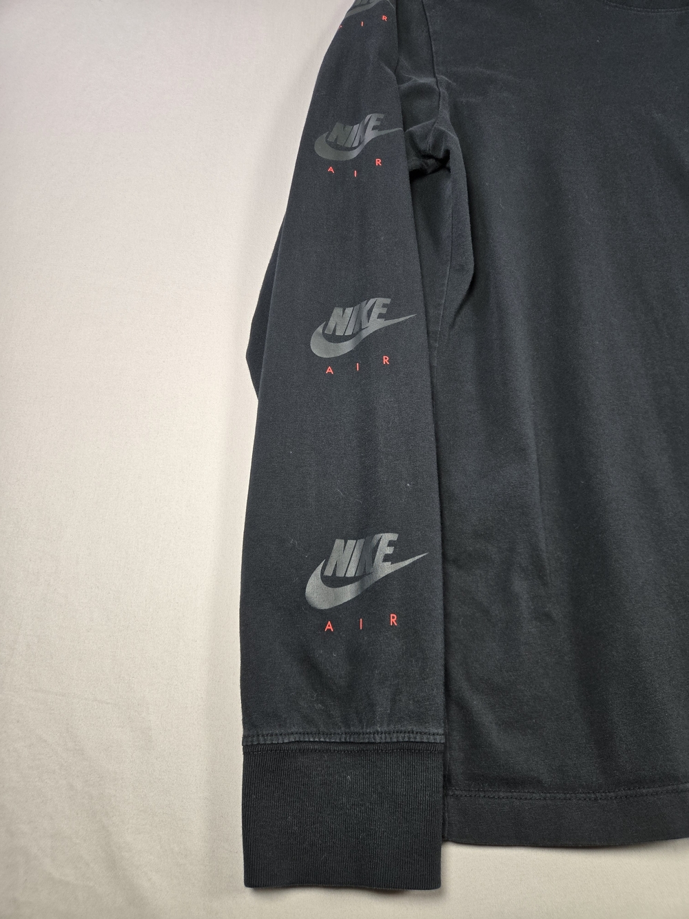 Jordan Legacy AJ6 Retro Long Sleeve Tee Black Red Medium - Picture 3 of 9